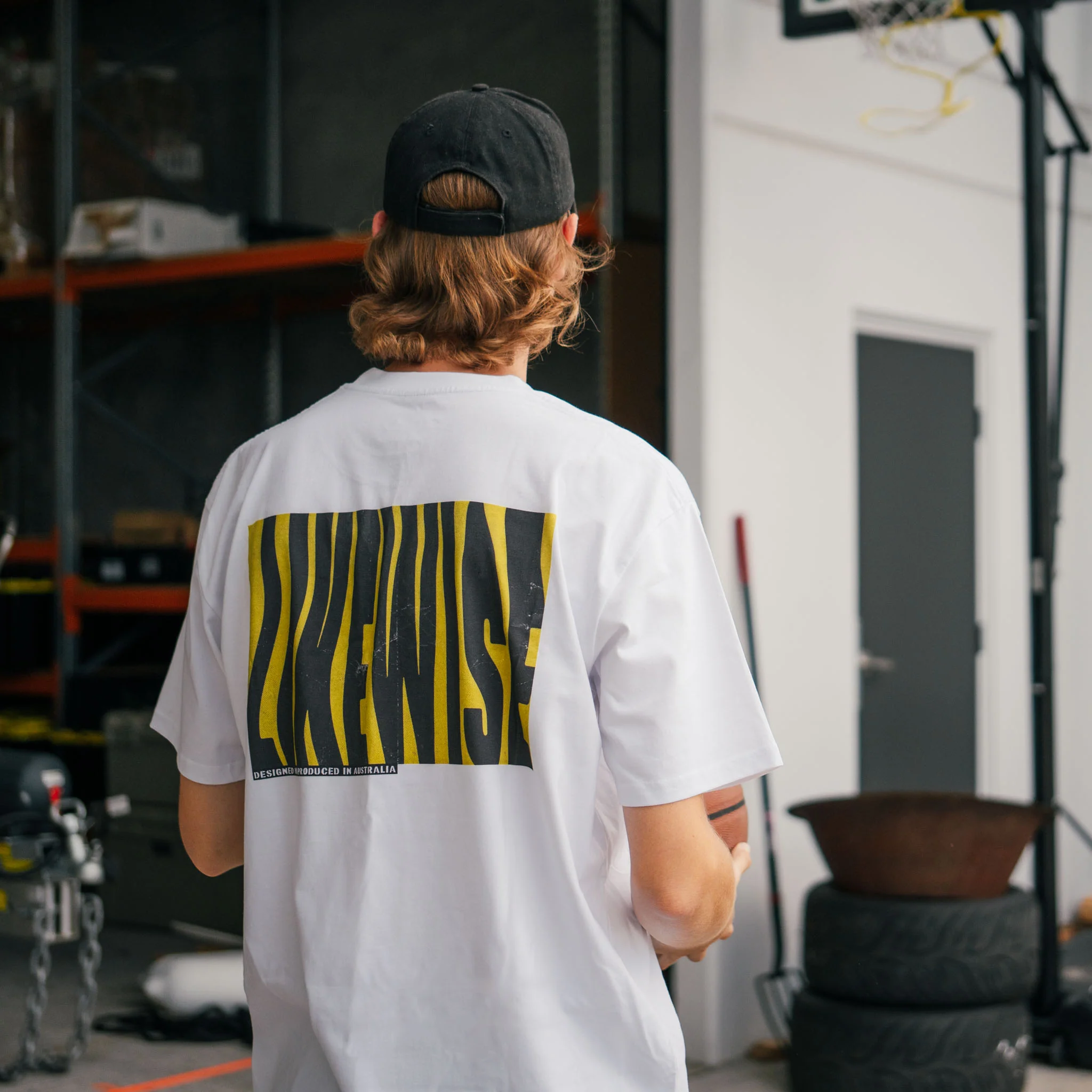 Old Yeller Tee - Image 4